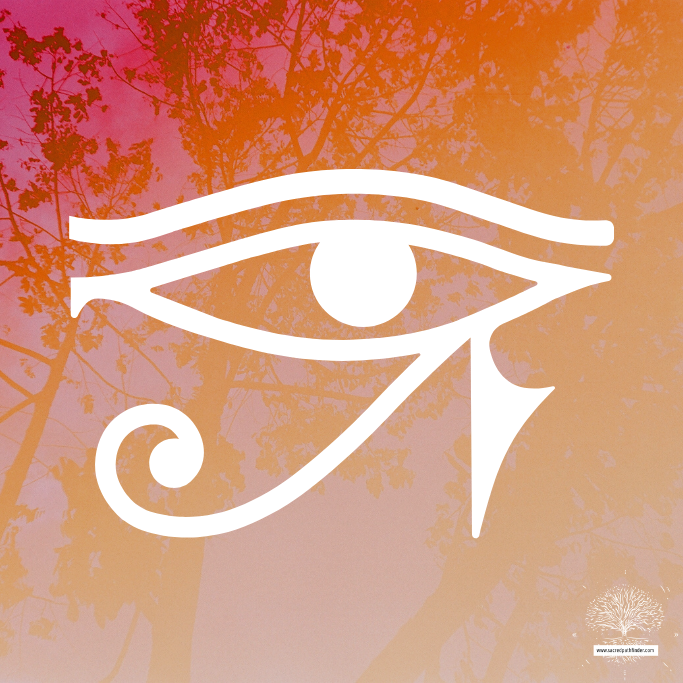 photo of the eye of Horus symbol